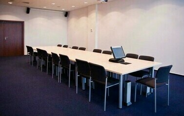 Sala spotkań biznesowych - układ warsztatowy